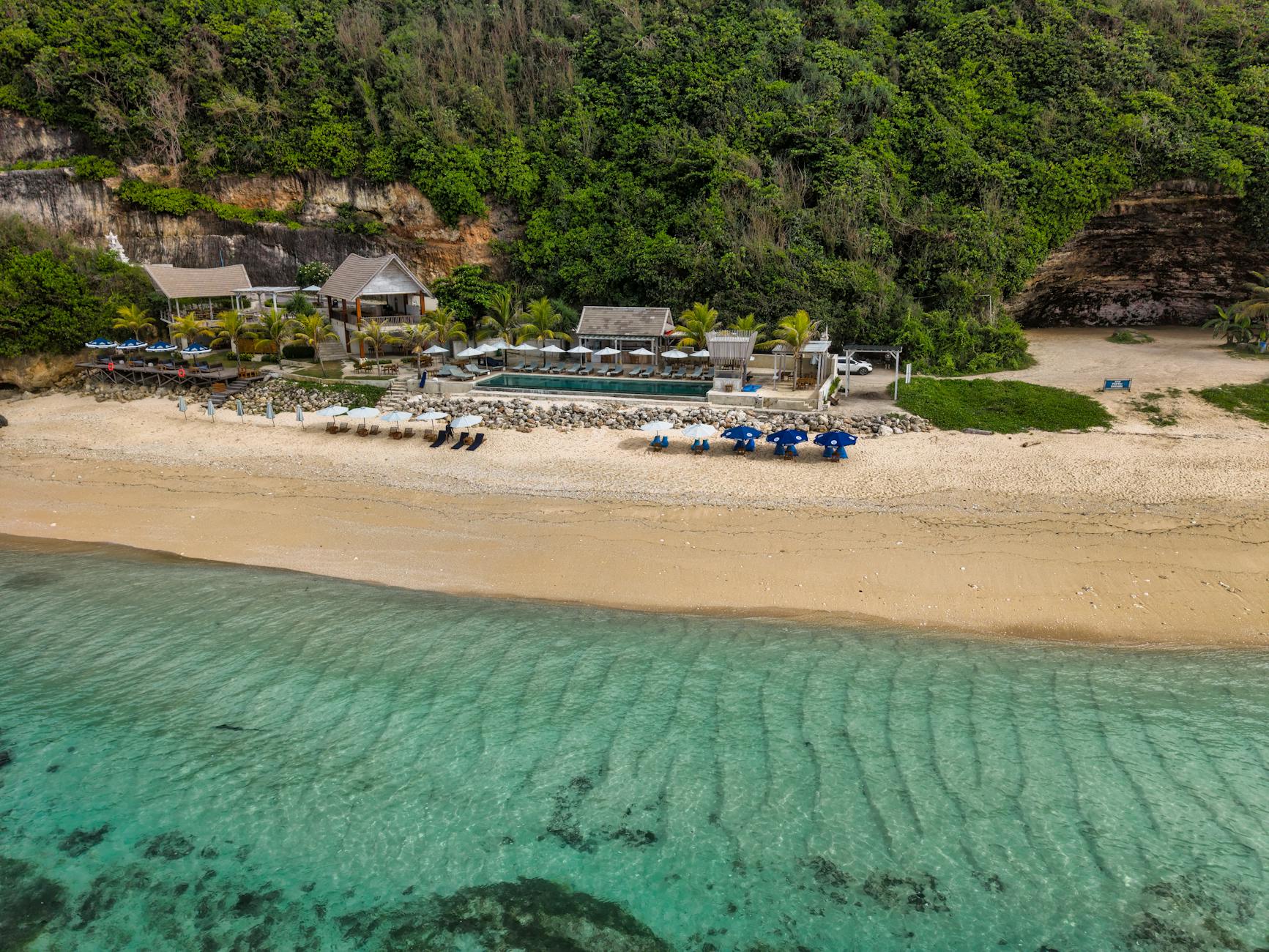 Tropical beach resort in Thousand Islands near Jakarta accommodation option