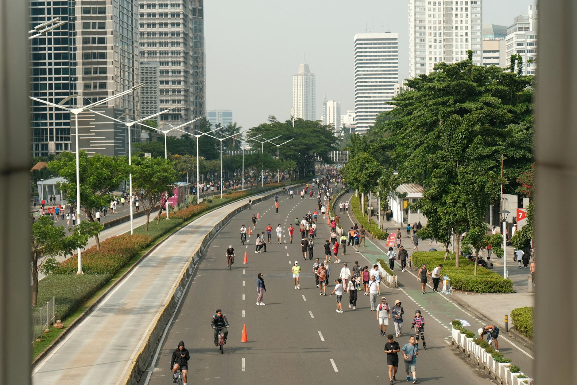 Jakarta Sunday Car-Free Day runners cyclists Sudirman