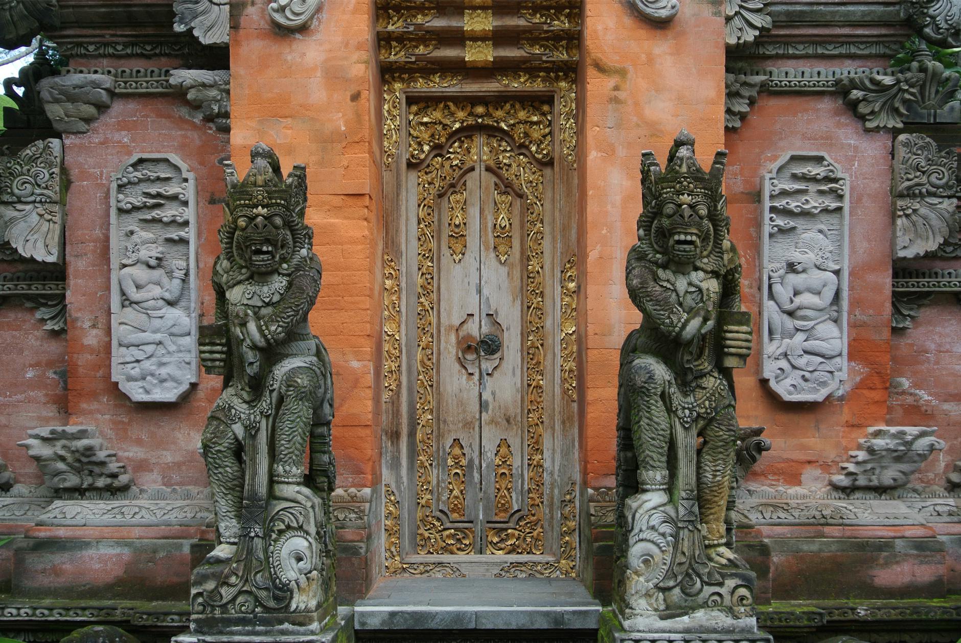 Balinese Hindu temple architecture traditional indonesia