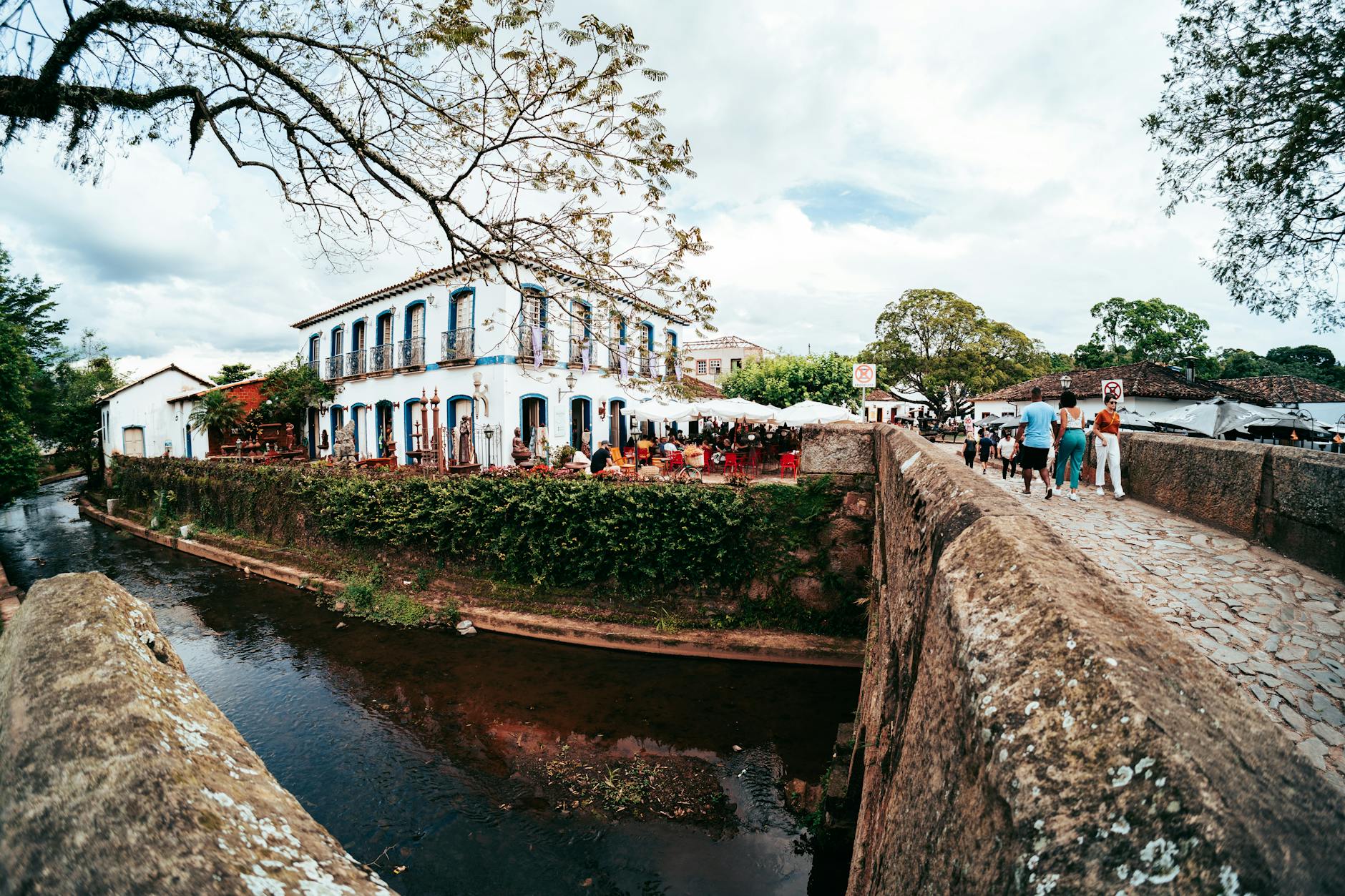 Kali Besar canal Old Batavia colonial floating pathway